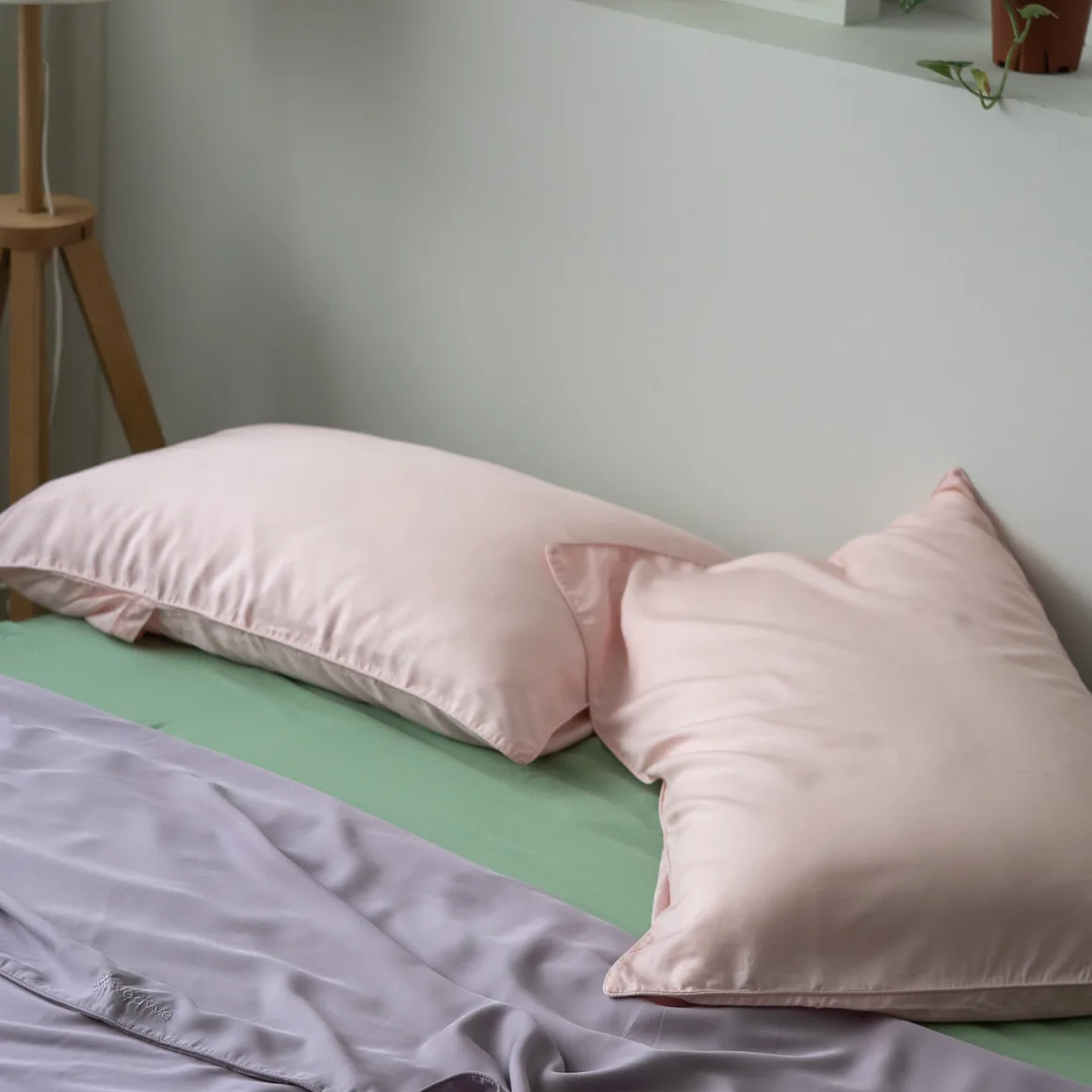 Mixed colorway pillows